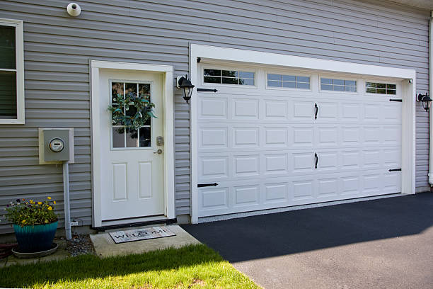 24/7 Emergency Garage Door Panel Replacement experts in West Jefferson, NC